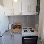 Apartman Aura - Balcony - Easy Tram To Old Town - Free Parking