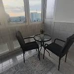 Aura - Balcony - Easy Tram To Old Town - Free Parking Apartman *