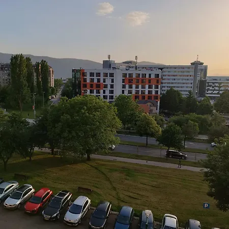 Aura - Balcony - Easy Tram To Old Town - Free Parking Sarajevo
