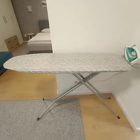 Aura - Balcony - Easy Tram To Old Town - Free Parking