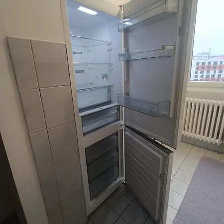 Aura - Balcony - Easy Tram To Old Town - Free Parking Apartamento
