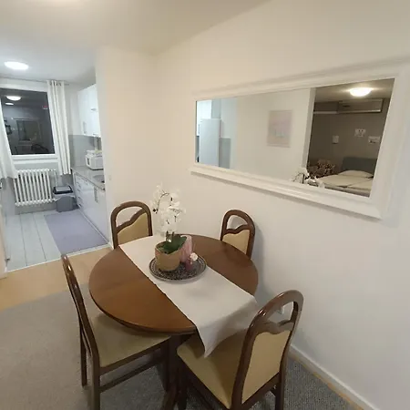 Aura Διαμέρισμα *