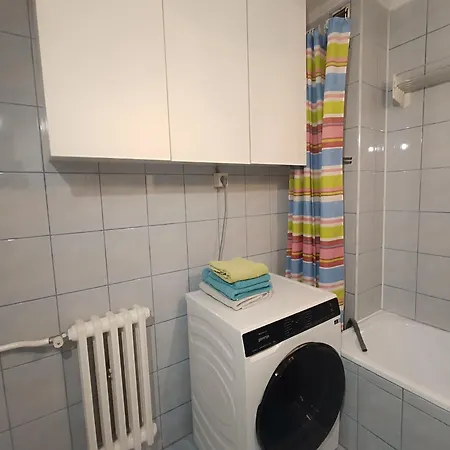 Apartamento Aura - Balcony - Easy Tram To Old Town - Free Parking