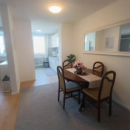 Aura - Balcony - Easy Tram To Old Town - Free Parking