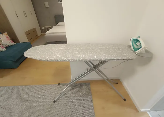 Aura - Balcony - Easy Tram To Old Town - Free Parking